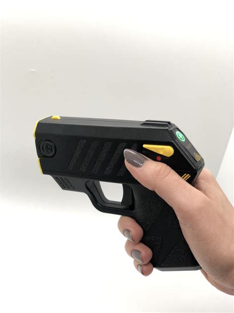 TASER Self-Defense Launches First Consumer TASER Device to Notify 911