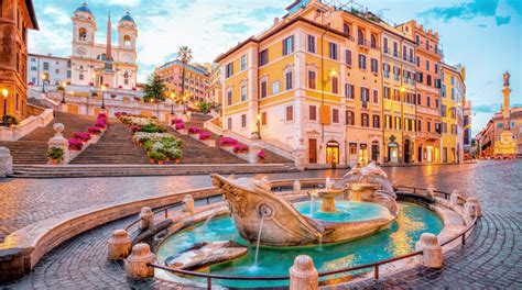 Rome Fountains: the most beautiful and popular. La Barcaccia at Piazza di Spagna | ArcheoRoma