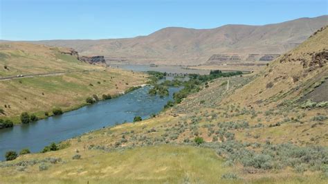 Dave'n'Kathy's Vagabond Blog: Rattlin' Along the Deschutes River Trail