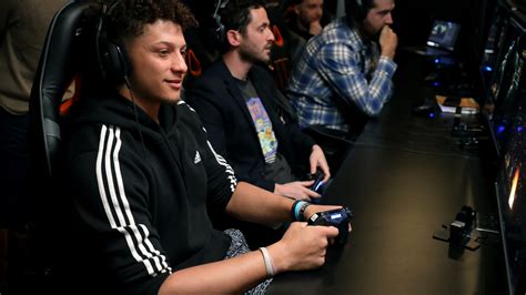 ‘You. Me. Madden’: Patrick Mahomes is looking for someone to go head-to ...