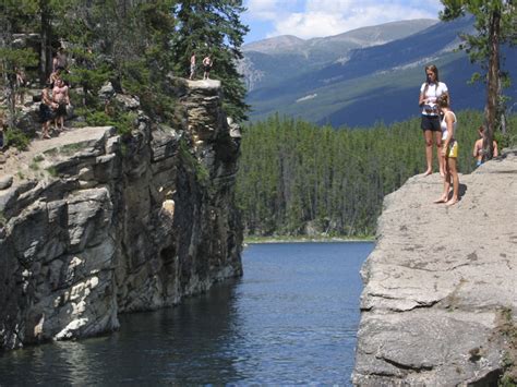 Horseshoe Lake | All about Jasper National Park