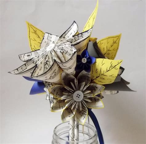 Paper Daisy Bridal Bouquet 10 Inch 15 Flowers Paper - Etsy