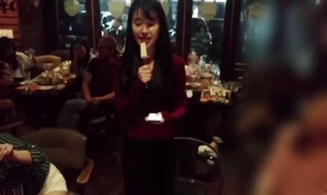 IU breaks out in song in the middle of a public restaurant - Koreaboo