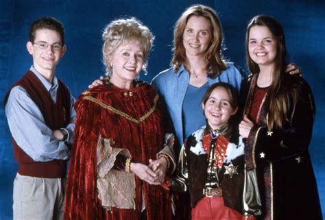 Link Tank: Fun Facts About Disney Channel's Halloweentown | Den of Geek