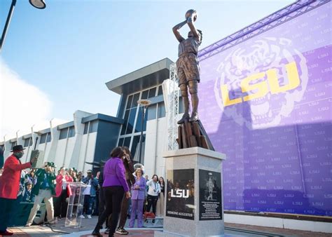 LSU unveils statue honoring school legend Seimone Augustus - Field ...