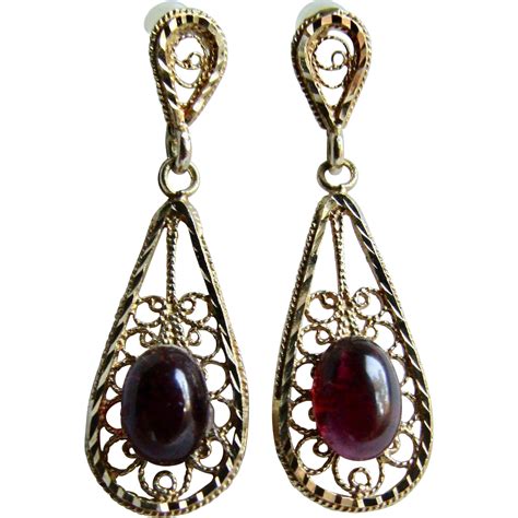 Vintage 14K Gold Filigree Drop Pierced Earrings With Genuine Garnet Cabochons | Gold filigree ...