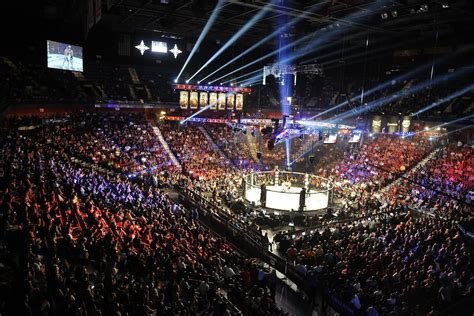 Bellator 123 packs over 7000 spectators in the Mohegan Sun Arena, UFC brings in 4086 at the ...