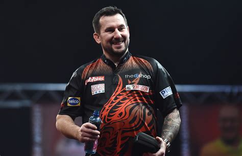 Clinical Clayton claims Players Championship 7 title | PDC