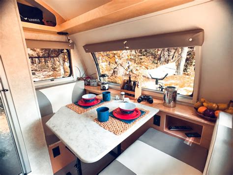 Camper trailer blends classic teardrop style with amenities - Curbed