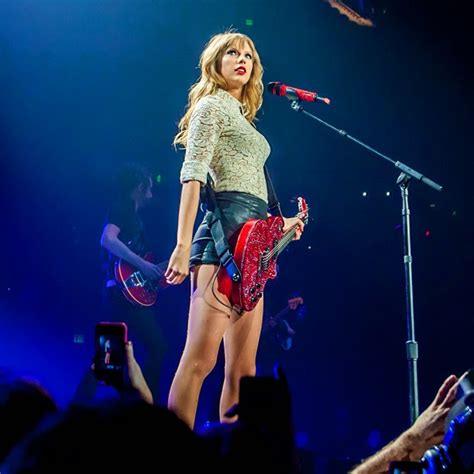 Beautifully Me: Taylor Swift all set for an India tour this August