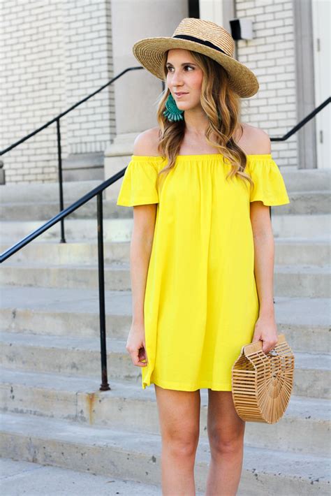 Little Yellow Dress - Twenties Girl Style