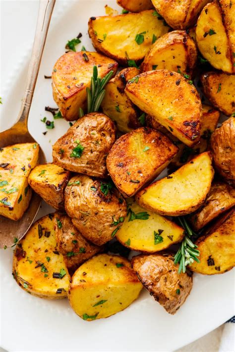 Perfect Roasted Potatoes - Yummiesta