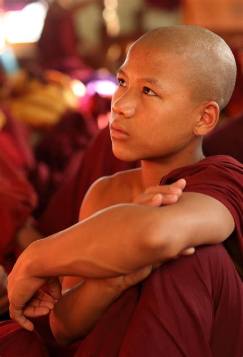 Myanmar, monks and novices - Dietmar Temps, photography