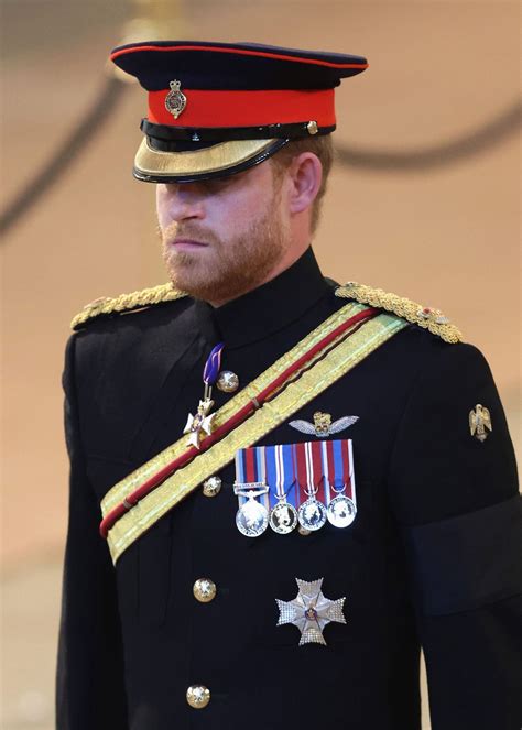 Prince Harry Wears Military Uniform at Queen's Vigil: Photos