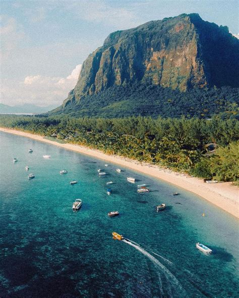 What are the best beaches in Mauritius?