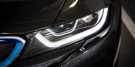 BMW i8 Laserlight technology gets upstaged by new OLEDs | Torque News