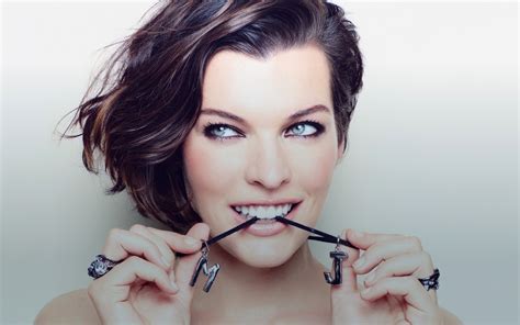 face, Milla Jovovich , actress, simple background, looking away, biting, women, smiling, rings ...
