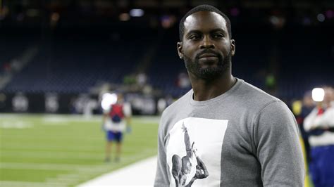 Why is Michael Vick a Pro Bowl captain? Explaining the NFL's controversial decision & petitions ...