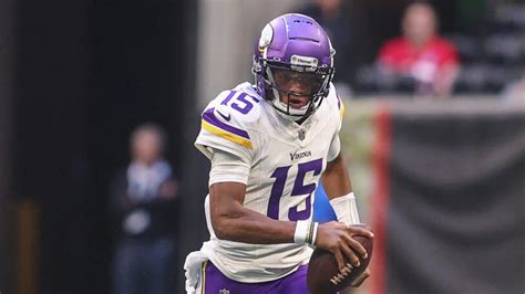 Joshua Dobbs led Vikings to win despite limited knowledge of team ...