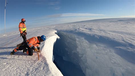 Scientists find warm water beneath Antarctica’s most at-risk glacier | NOVA | PBS