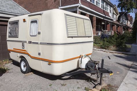 9 Popular Lightweight Travel Trailers Under 2,000 Pounds - Camper Report