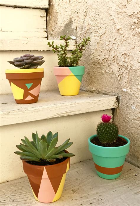 How To Paint Flower Pots For Outdoors Uk / How To Paint Terracotta Pots Like The Pros Easy ...