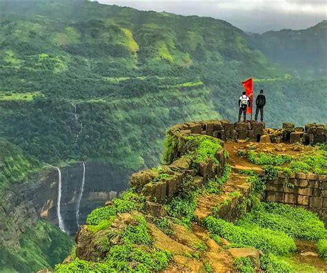 Kalsubai Trek from Mumbai / Pune - Findyouradventure.in