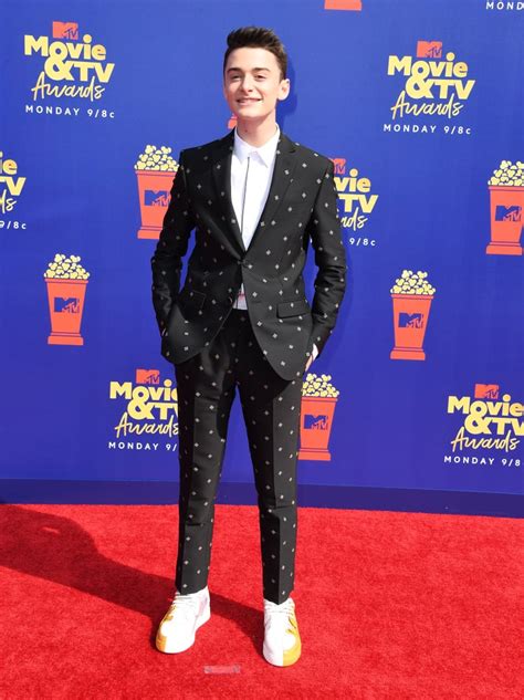 Noah Schnapp at the 2019 MTV Movie and TV Awards | MTV Movie and TV Awards Red Carpet Dresses ...