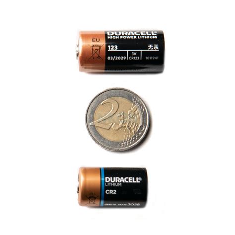 CR2 Duracell Lithium - blister - 3V - CR123A & CR2 - Lithium - Disposable batteries | NKON