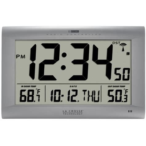 La Crosse Technology Large Digital WWVB clock with Outdoor temperature