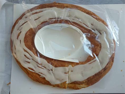 Trader Joe's: Authentic Danish Kringle | Aldi Reviewer