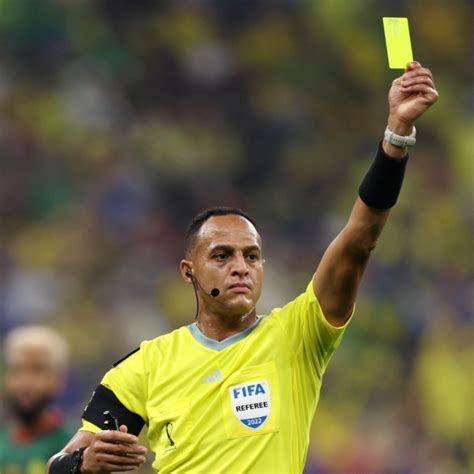 What Does a Yellow Card Mean in Soccer? A Clear Explanation