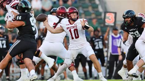 College quarterback accused of urinating on opposing team's badge on middle of field - The Mirror US