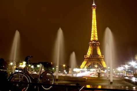 Wallpaper : Paris, Perancis, air mancur, sepeda, malam, lampu, Cityscape, menara Eiffel, eiffel ...