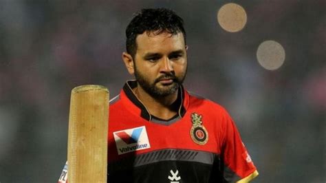 Parthiv Patel trolls RCB for asking fans to pick between him and Devdutt Padikkal | Crickit