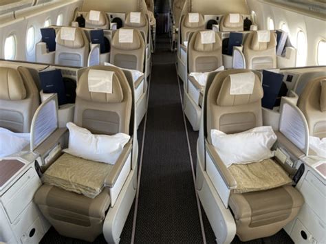 Review: Saudia A320 Flat Bed Business Class - SamChui.com