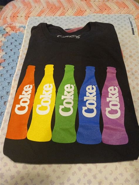 Coca-cola Official Merchandise Mens Large T Shirt - Gem