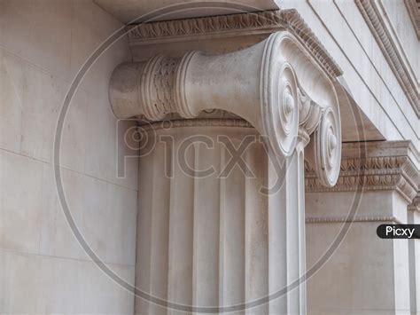 Image of Ionic Column Capital-OM901633-Picxy