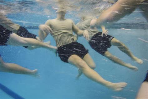 Trouble Treading Water? Mobility and Stretching Exercises Can Help | Military.com