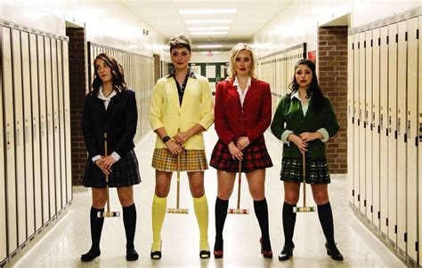 Heathers Outfits Movie / 8 Festive Movie-Inspired Halloween Costumes ...