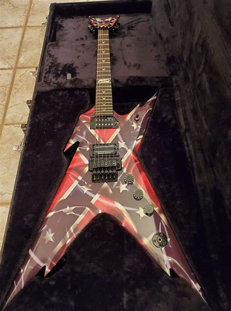 Pin by Doom Crew on DIMEBAG DARRELL | Cool guitar, Dimebag darrell, Guitar