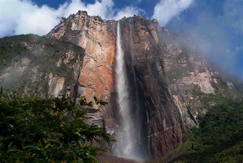 World’s Largest Angel Falls (Salto Angel) – Venezuela – World for Travel