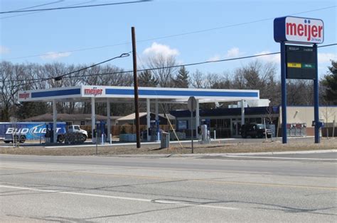 Meijer to open gas station Thursday