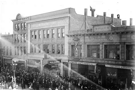 Historical image – South side of the 400 block