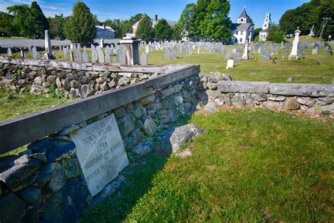 Historic Sudbury Town Pound & Cemetery - New England