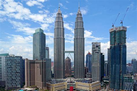 Petronas Twin Towers - Kuala Lumpur: Get the Detail of Petronas Twin ...