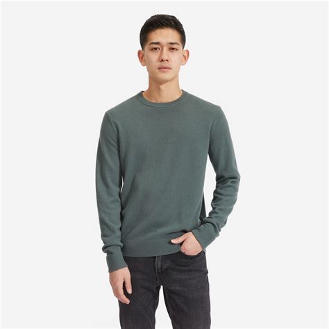 Men's Cashmere Crew Sweater by Everlane in Blue Agave | Mens cashmere, Long sleeve tshirt men ...