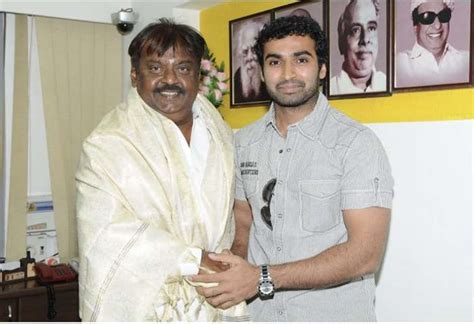 Vijayakanth Unseen And Family Pics - Filmibeat