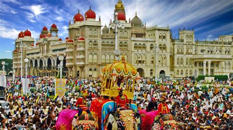 Dussehra 2023: हाथी की सवारी, सिंदूर खेला और नाबाहब्बा... देश में कहां-कैसे मनाते हैं दशहरा ...