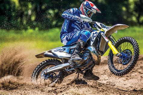 RIDING THE 2019 HUSKY FC450 4-STROKE & TC250 2-STROKE - Dirt Bike Magazine